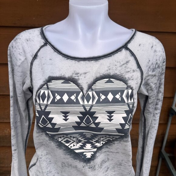 Billabong Grey Stone Wash Tribal Heart Shirt Size S - Picture 4 of 9